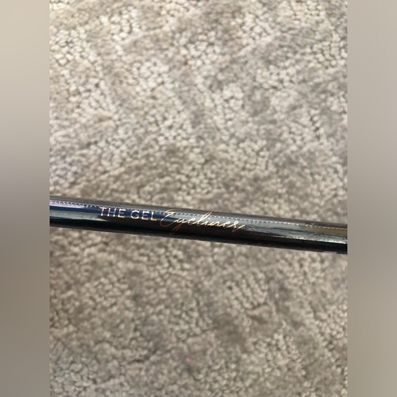 Shades by Shan the Gel Eyeliner 0.28g in TAPIOCA PEARL (silver black) - Picture 2 of 6